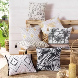 HOUSSE DE COUSSIN OR FLOREOR POMPONS 40
