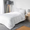 COUETTE BLANCHE 2PERS. 220x240CM POLYESTER UNI ANTI ACARIEN PREMIUM