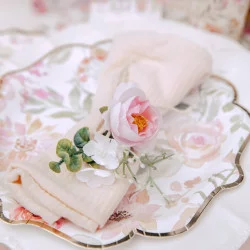 BOUQUET DE FEUILLAGES, PIVOINE ROSE ET JASMIN