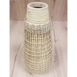 VASE EN BAMBOU ET JONC