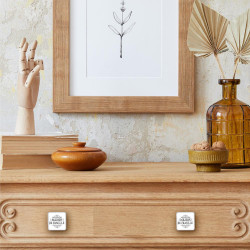 BOUTON DE MEUBLE CARRE "MAISON D