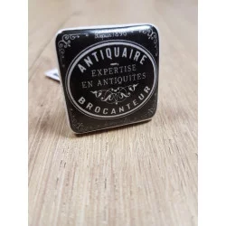 BOUTON DE MEUBLE CARRÉ "ANTIQUAIRE"