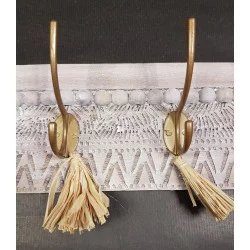 PATÈRE 5 TÊTES EN BOIS MDF ET MÉTAL PLUMERIA 50x20x7cm