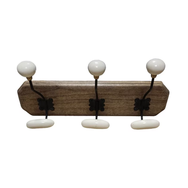 PATÈRE DE 3 TÊTES EN MANGUIER ET PORCELAINE "WALNUT" PATÈRE DE 3 TÊTES EN MANGUIER ET PORCELAINE "WALNUT"