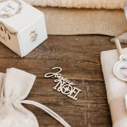 Confettis "Joyeux Noël" en Bois naturel Lot de 10