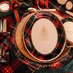 8 Scottish Christmas Paper Plates in Red, Green and Gold Tartan