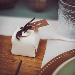 24 ETIQUETTES KRAFT PERFOREES 5X2CM