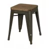 Taburete de metal gris "Liv" con asiento de madera