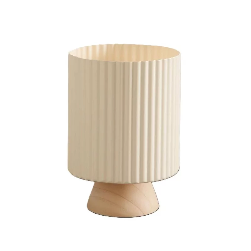 Cache-Pot Côtelé Écru sur Pied en Bois Ø 18 cm Cache-Pot Côtelé Écru sur Pied en Bois Ø 18 cm